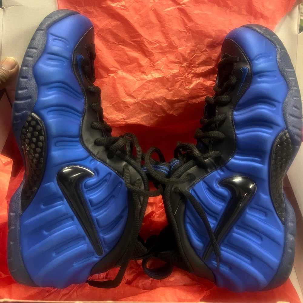 Nike Air Foamposite One Royal Blue and Black Athletic Sneakers
